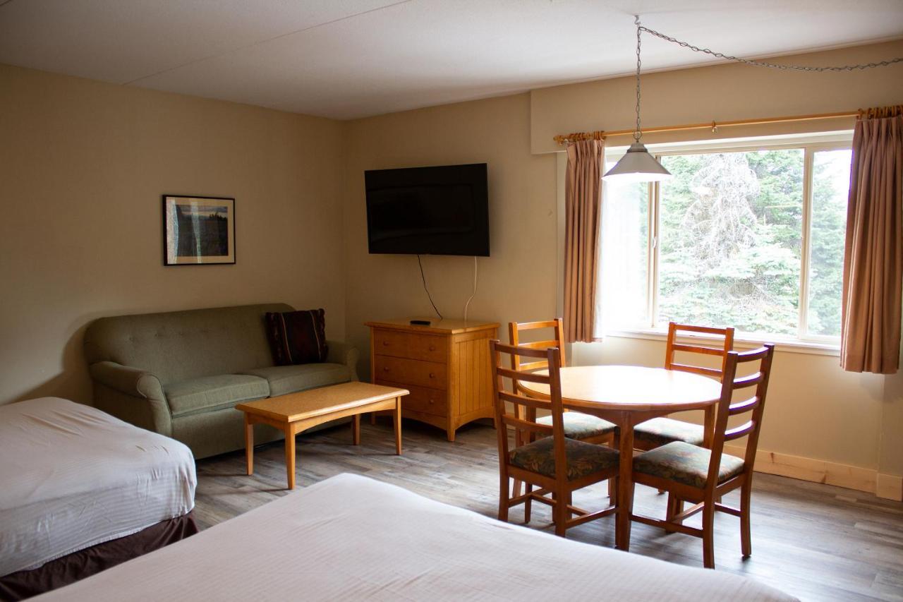 Manning Park Resort Eksteriør billede
